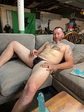 bongripingclitlicker online show from April 16, 3:39 am