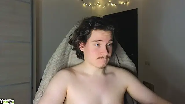 MoreRealAlex online show from September 24, 11:30 am