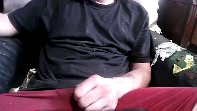 robeaulieu02 online show from January 1, 8:37 pm