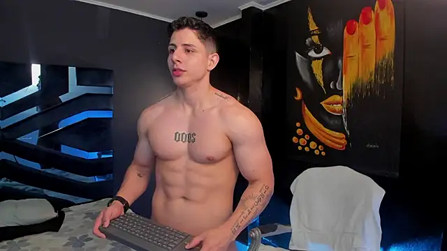 Johan Williams 07 online show from March 25, 5:33 am