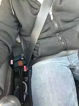 Snapshot of justepourvousbb chatting on March 4, 11:51 am justepourvousbb online show from March 4, 11:51 am