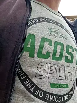 Snapshot of justepourvousbb chatting on December 16, 3:11 pm justepourvousbb online show from December 16, 3:11 pm