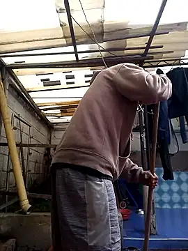 weedmanhot28 online show from January 9, 2:11 pm