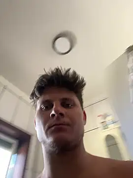 HFDYJLO online show from June 19, 4:12 pm