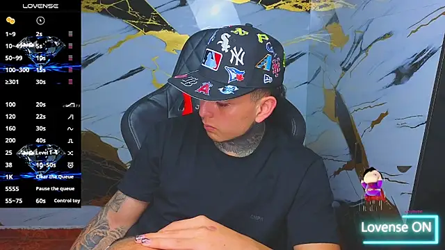 Kevin22 222 online show from November 22, 6:35 am