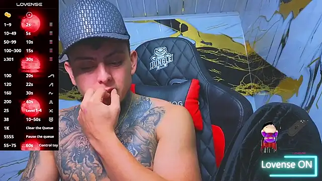 Kevin22 222 online show from October 28, 8:06 am