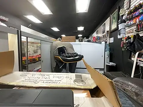 Snapshot of RawRyder8 chatting on December 21, 10:19 pm RawRyder8 online show from December 21, 10:19 pm