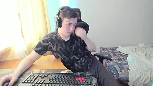 iliaskrislove online show from July 6, 4:20 am