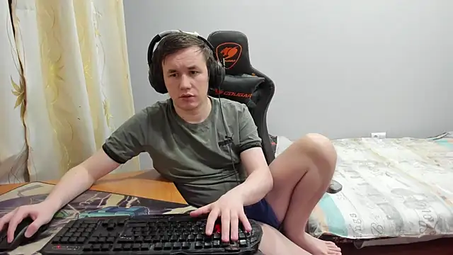 iliaskrislove online show from February 3, 2:53 am