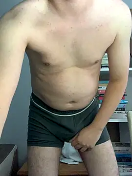 Snapshot of Erenn34 chatting on September 9, 4:28 pm Erenn34 online show from September 9, 4:28 pm