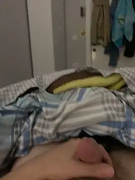 Snapshot of Erenn34 chatting on October 20, 10:13 pm Erenn34 online show from October 20, 10:13 pm