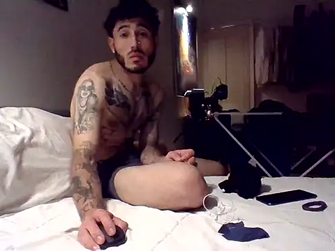 tengocanicas online show from December 17, 8:23 am