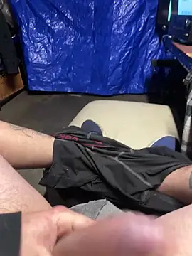 joeycbigcock online show from November 29, 2:57 am