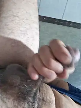 thiagop1050 online show from December 14, 12:28 am