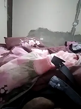 Snapshot of viciadoemsexo10 chatting on September 12, 12:21 am viciadoemsexo10 online show from September 12, 12:21 am