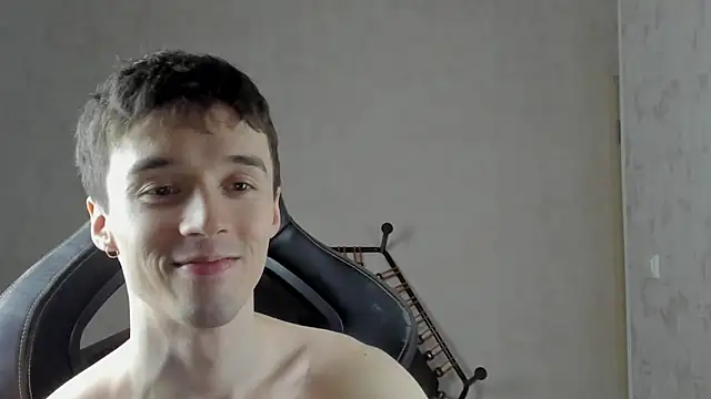 MasonWarholl online show from April 17, 11:29 pm