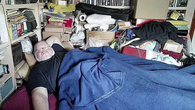 hadeszeuss2 online show from March 3, 3:24 pm