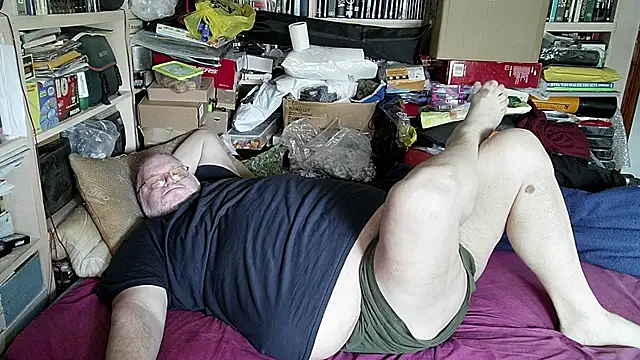 hadeszeuss2 online show from February 21, 2:27 pm