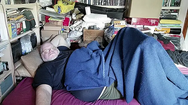 hadeszeuss2 online show from February 27, 2:21 pm