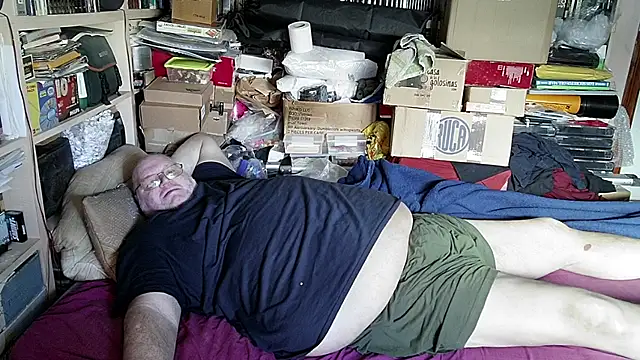 hadeszeuss2 online show from January 31, 2:28 pm