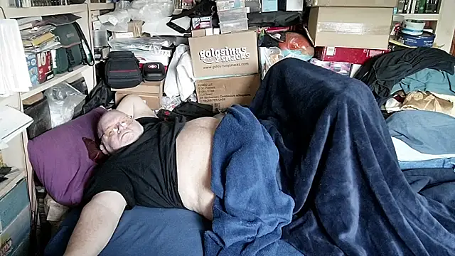 hadeszeuss2 online show from February 16, 3:43 pm