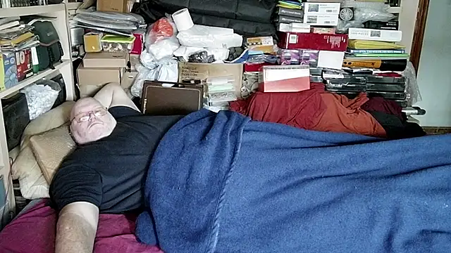 hadeszeuss2 online show from January 21, 2:44 pm