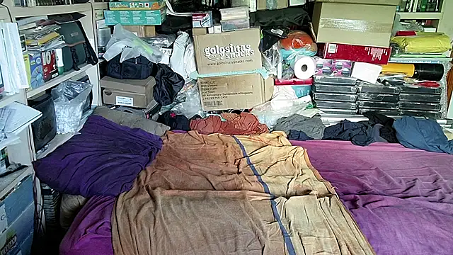 hadeszeuss2 online show from September 18, 4:53 pm