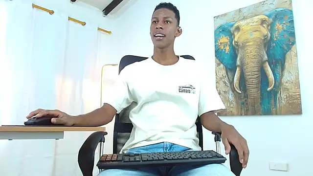 Snapshot of maiki18_ chatting on September 15, 2:07 pm maiki18  online show from September 15, 2:07 pm