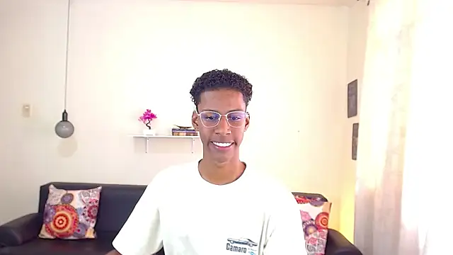 Snapshot of maiki18_ chatting on January 30, 1:31 pm maiki18  online show from January 30, 1:31 pm