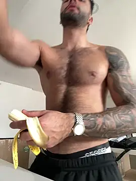 Derek w online show from February 1, 4:22 pm