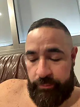 Snapshot of alares chatting on October 4, 3:28 pm alares online show from October 4, 3:28 pm