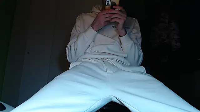 Snapshot of MASTERMONEY chatting on January 21, 11:24 pm MASTERMONEY online show from January 21, 11:24 pm