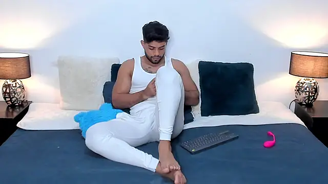 Luciano and Marlon online show from December 27, 8:07 pm