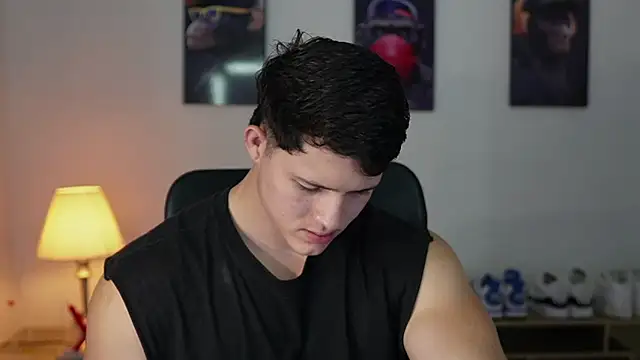 Snapshot of Hazzan_Velez chatting on October 7, 3:32 am Hazzan Velez online show from October 7, 3:32 am