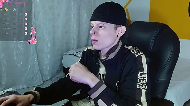 Matthew Boy  online show from January 20, 5:04 am