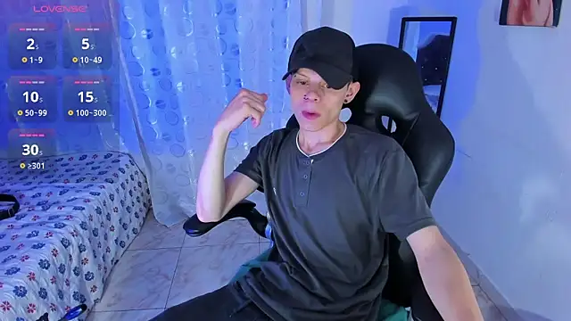 Matthew Boy  online show from March 3, 4:01 am