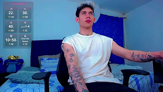 thiagomurphyy online show from March 7, 6:24 am