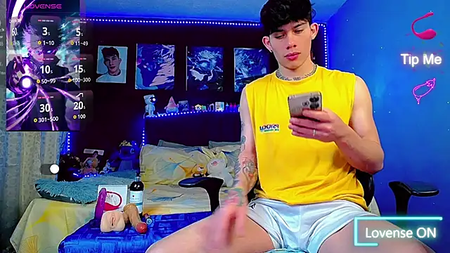 thiagomurphyy online show from October 4, 5:56 am