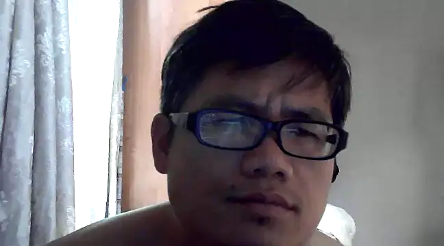 findagirlfriend online show from December 5, 9:06 am