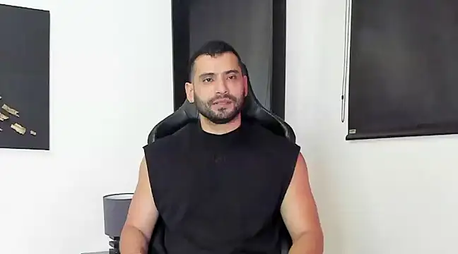 Dereck vega online show from December 4, 9:35 pm