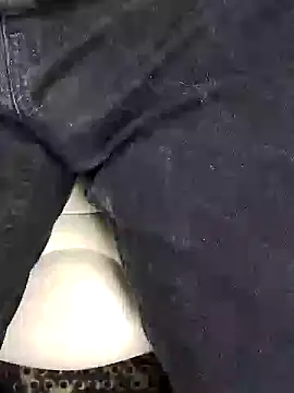 Policeman20742 online show from February 13, 5:33 pm