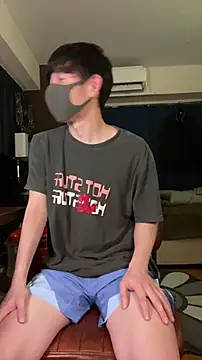 Snapshot of poketkuma chatting on October 9, 2:22 pm poketkuma online show from October 9, 2:22 pm