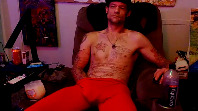 Snapshot of TheOneYouLove69 chatting on March 13, 3:50 pm TheOneYouLove69 online show from March 13, 3:50 pm