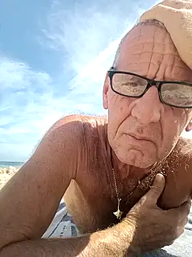 Freddy1962 online show from February 3, 9:52 am