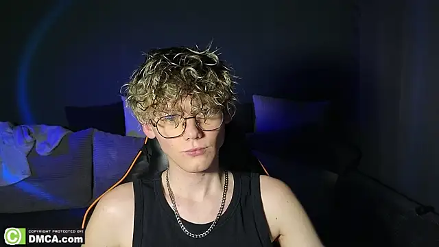 Keytaro online show from March 11, 8:27 pm