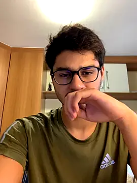 Eggsyapel online show from October 18, 6:46 pm