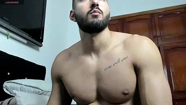 Joao Batista Oficial online show from December 4, 3:57 am