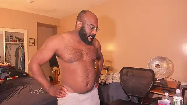 MrChuckDailyXXX online show from May 5, 4:14 am