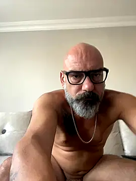 Snapshot of hardy_tom chatting on September 9, 3:44 pm hardy tom online show from September 9, 3:44 pm