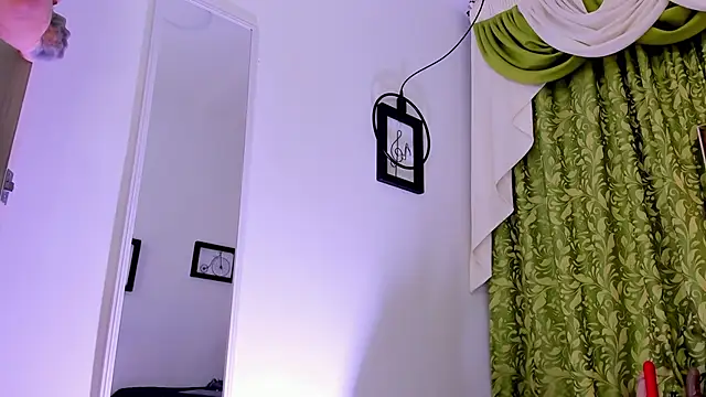 Snapshot of dilan_scootk_ chatting on January 30, 11:11 am dilan scootk  online show from January 30, 11:11 am